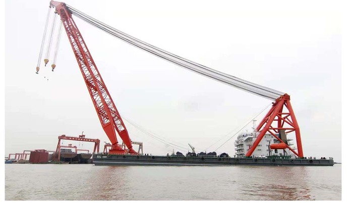 2300T crane vessel